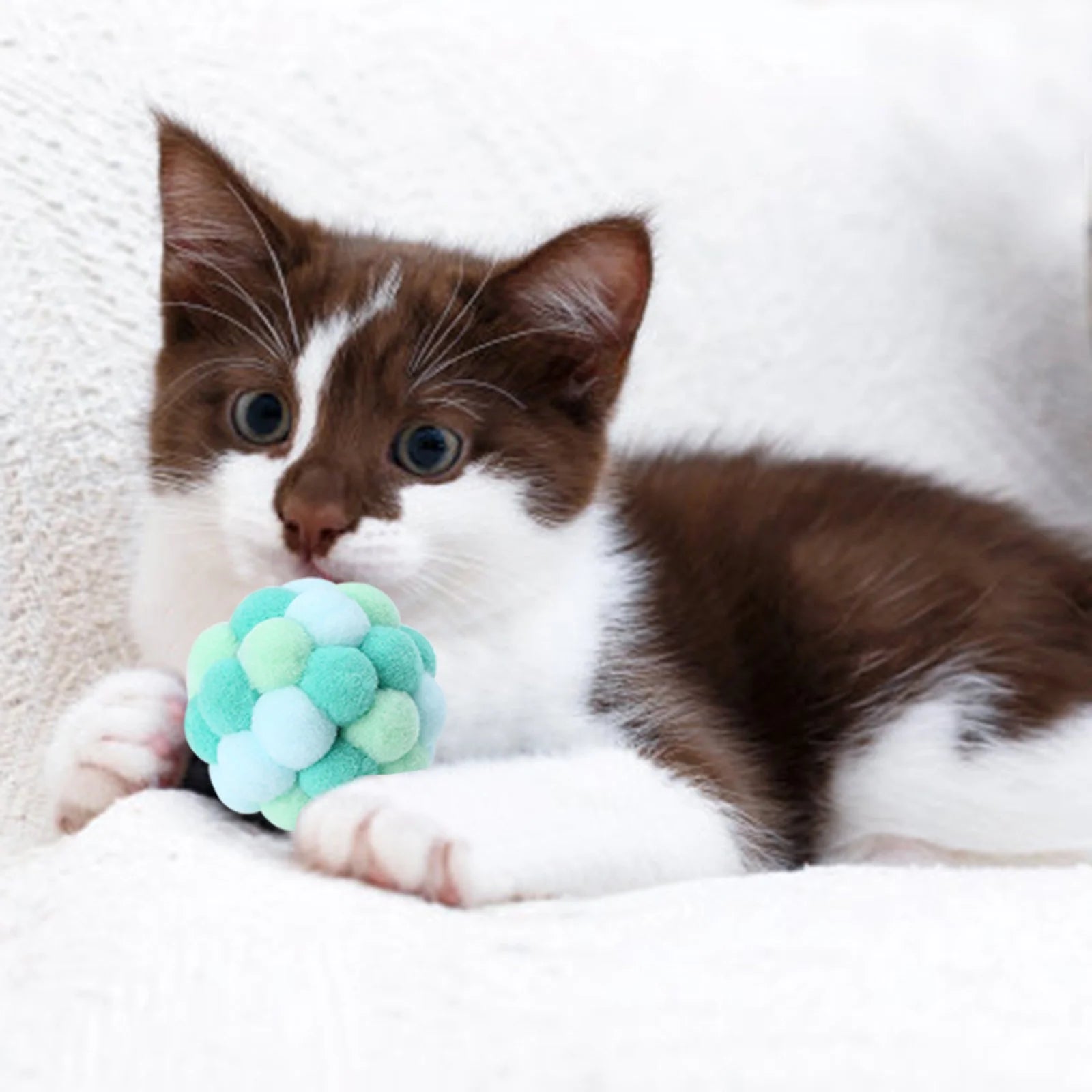 Colorful Fuzzy Cat Balls – Interactive Stretch Toy with Bell